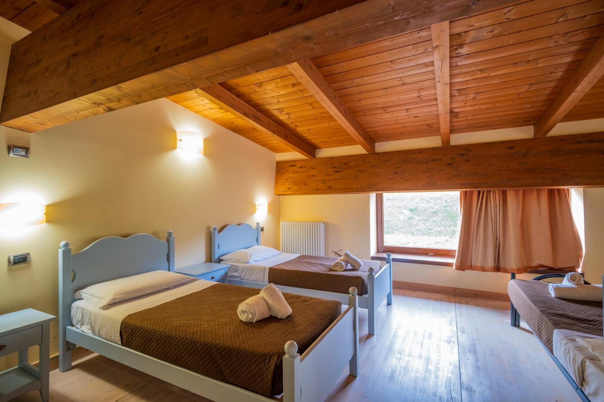 Agriturismo Borgo Biaia Camporgiano Exteriör bild