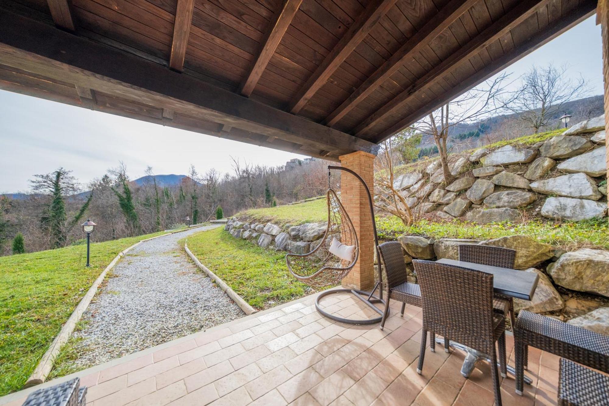 Agriturismo Borgo Biaia Camporgiano Exteriör bild
