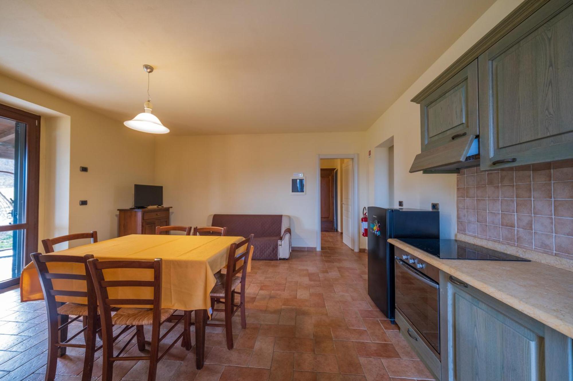 Agriturismo Borgo Biaia Camporgiano Exteriör bild