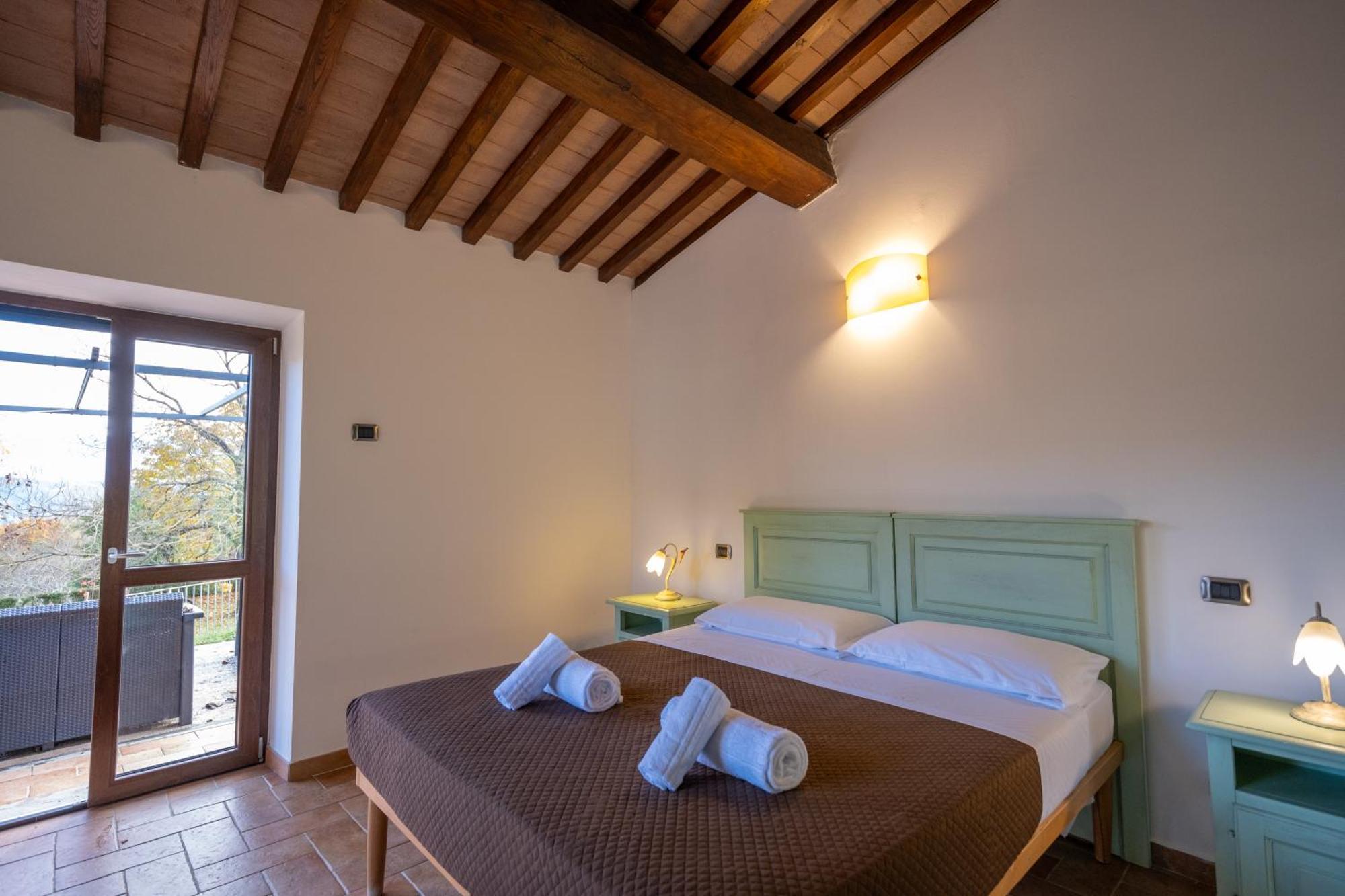 Agriturismo Borgo Biaia Camporgiano Exteriör bild