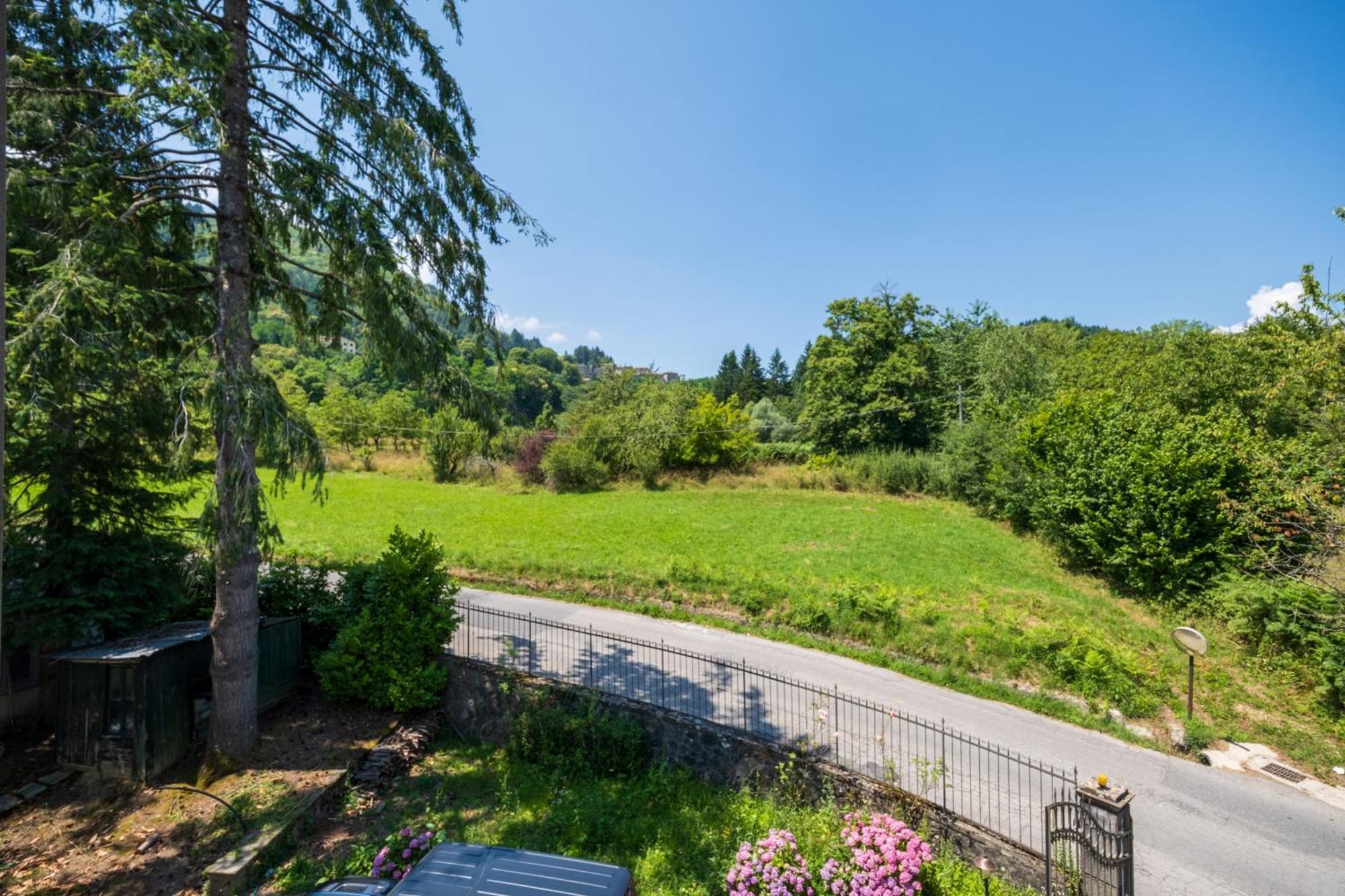 Agriturismo Borgo Biaia Camporgiano Exteriör bild